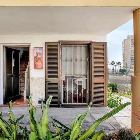 2 Bedrooms In Playa De Americas * Playa de las Américas