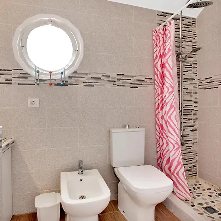 2 Bedrooms In Playa De Americas * Плая-де-лас-Америкас